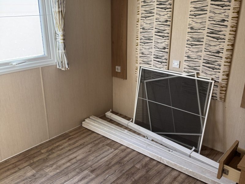 20251022_095948668_iOS